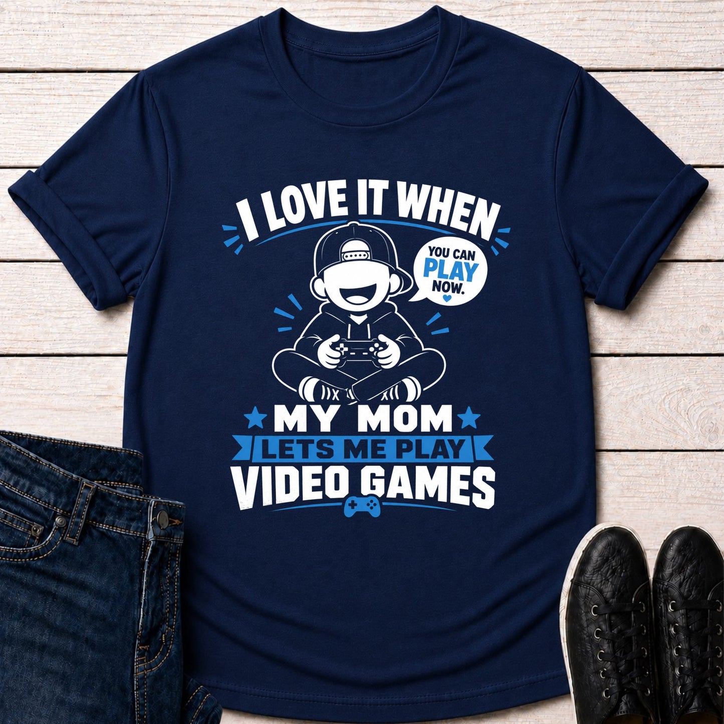 T-Shirt Navy / S Mom Lets Me Play T-shirt